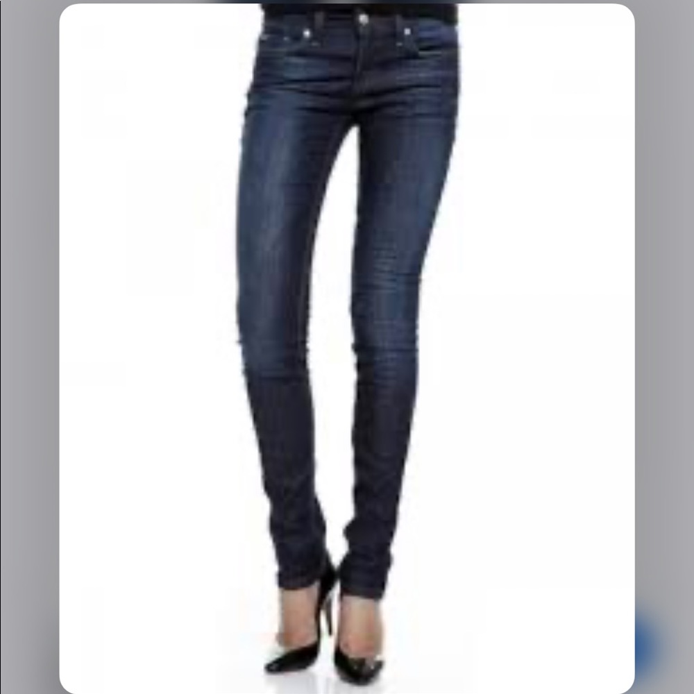 🌟HPx2🌟Joe’s Jeans Chelsea fit dark jeans